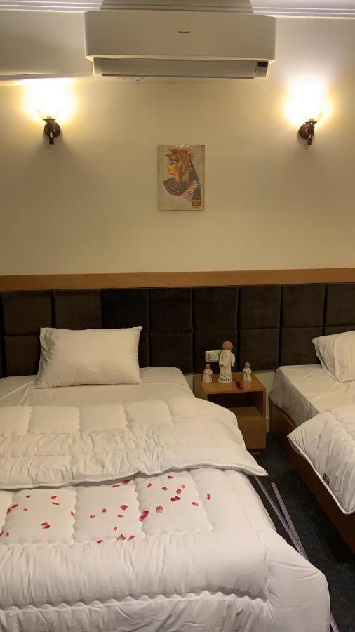 Draz Pyramids View Bed & Breakfast Kafrat al Jabal Exterior photo