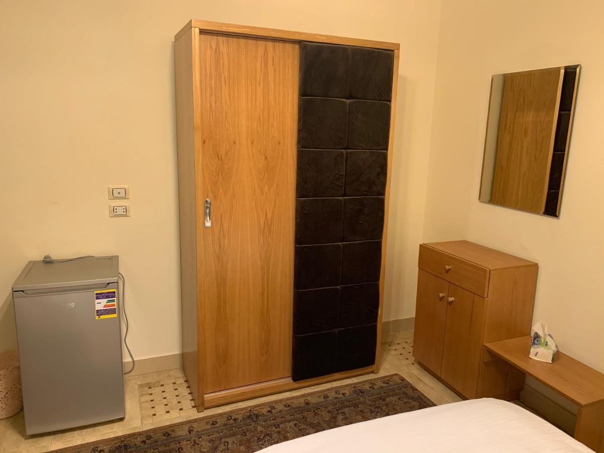 Draz Pyramids View Bed & Breakfast Kafrat al Jabal Exterior photo